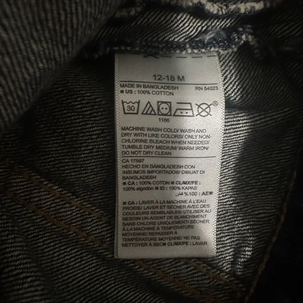 Old Navy classic dark